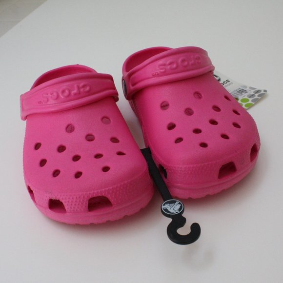 CROCS Other - NEW CROCS Kids Cayman Fuchsia M1